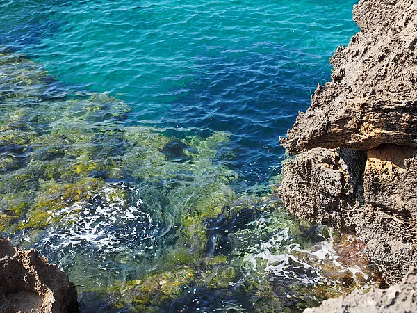 Wasserstrudel mit unterschiedlichen Farben